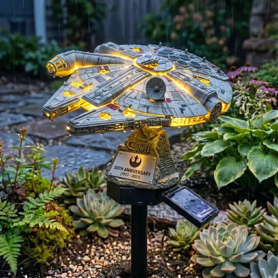 🖖 Starship Enterprise Solar Garden Light – 60th Anniversary Edition